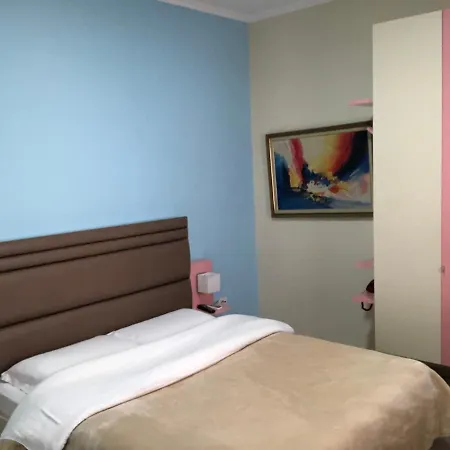 Primavera Hotel 3*